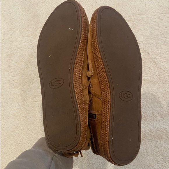 UGG Reid Moc Booties — Women’s Size 8.5, Chestnut Suede - Picture 8 of 10